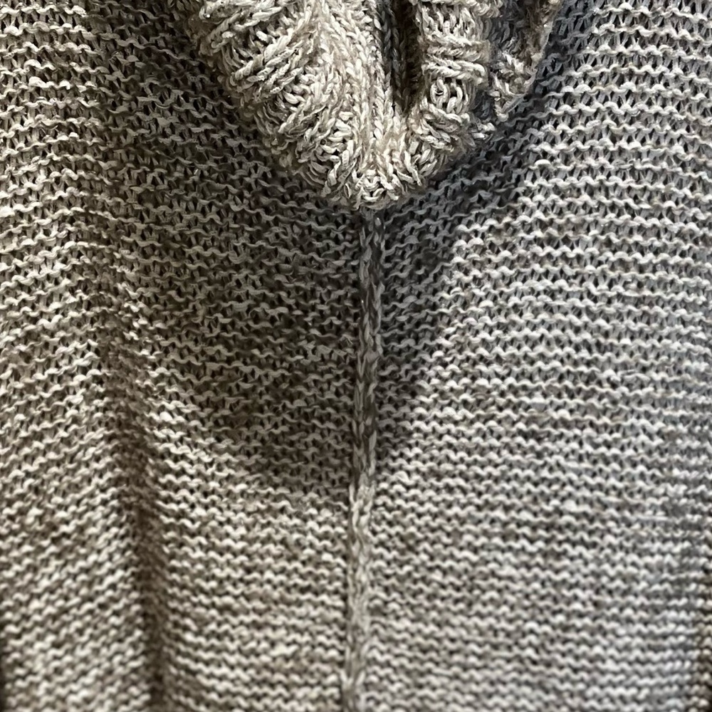 01. WOMENS CHICO’S L/XL DETAIL PONCHO SWEATER - Picture 4 of 6